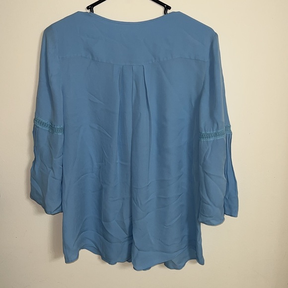 Ellie Tahari Orion pleated silk blouse - Picture 7 of 9